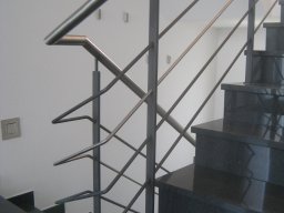 Innengelaender Edelstahl lackiert-024